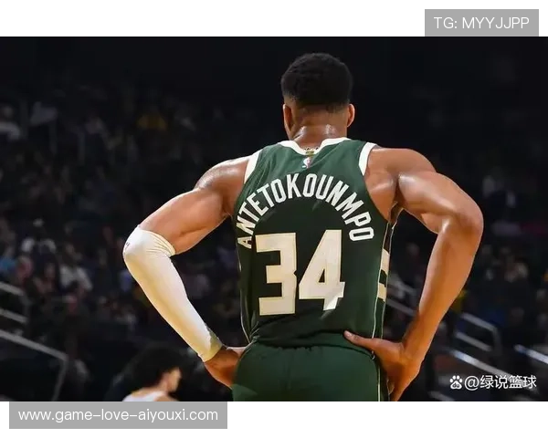 字母哥篮下碾压,雄鹿制胜瞬间