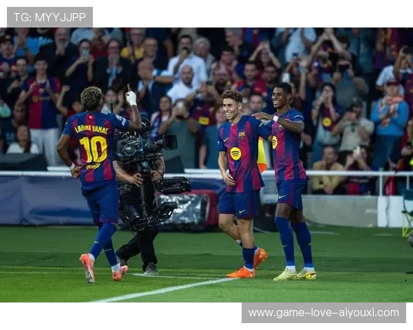 巴塞罗那阵地配合细致,边路多点制造威胁 巴塞罗那阵地配合细致,边路多点制造威胁