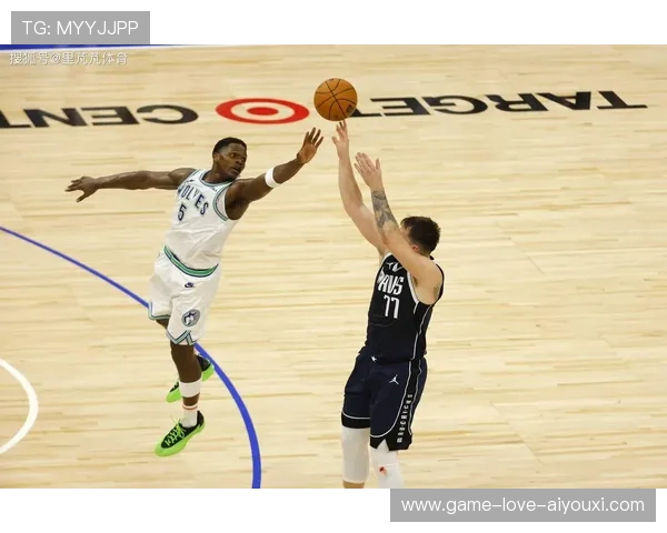 坎宁安2117胜独行侠！水拉轰317尽力，弗拉格14投11铁被用废了，nba坎宁安