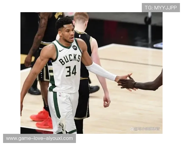 字母哥快攻如龙卷风般袭来,雄鹿大幅领先 字母哥快攻如龙卷风般袭来,雄鹿大幅领先