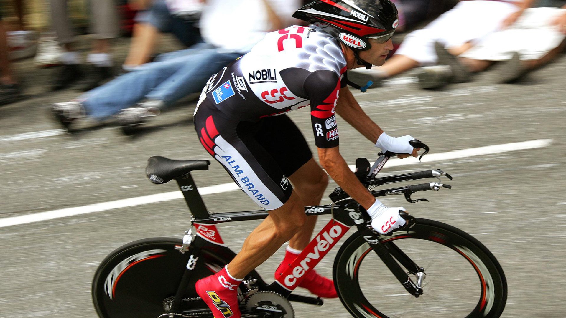 WRC赛场激战:车手间的巅峰对决,wrc赛车视频